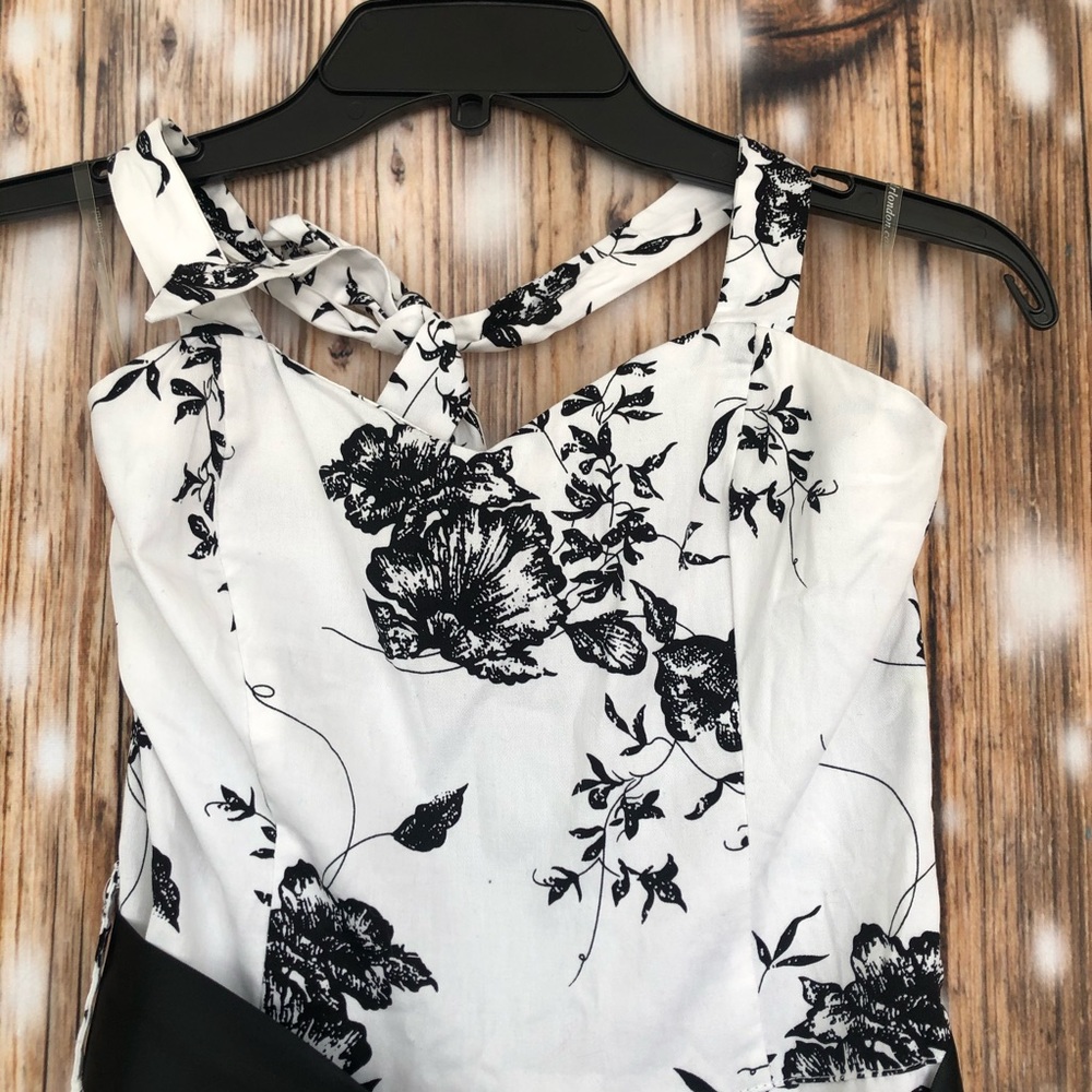 Hearts & Roses Graphite Flower Halter Dress - Picture 7 of 10